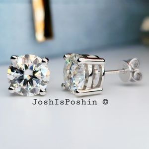 8MM Classic moissanite stud earrings in sterling silver